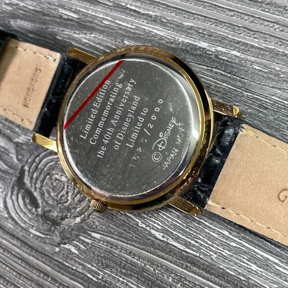 Vintage Disney Watch 40 Years of Adventure Disneyland Castle Limited 1625/2000 - Picture 6 of 12
